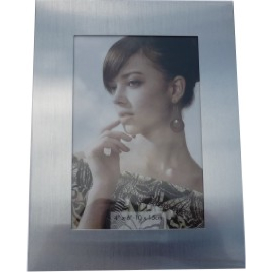 Clayfield Metal Photoframes